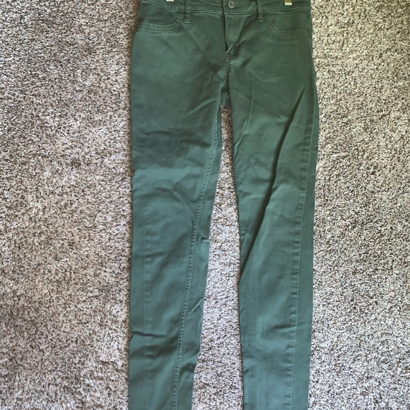 Hollister Super Skinny Olive Pants - Picture 2 of 4